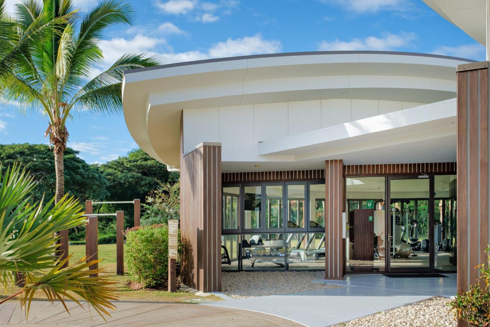 Fiji Marriott Resort Momi Bay Εξωτερικό φωτογραφία The gym at the resort