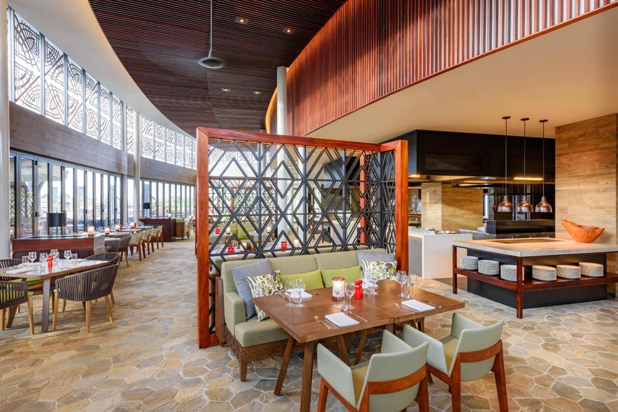 Fiji Marriott Resort Momi Bay Εξωτερικό φωτογραφία The restaurant